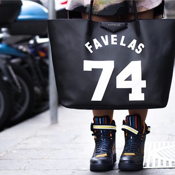 GIVENCHY TOTE BAG 💼 - Picture 1 of 1